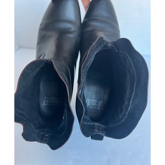 LEVIS Black Leather Almond Toe Pull On Chunky Heel Logo Ankle Bootie Boots 7.5 - Picture 9 of 12